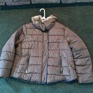 Old Navy XXL puffy coat Brown